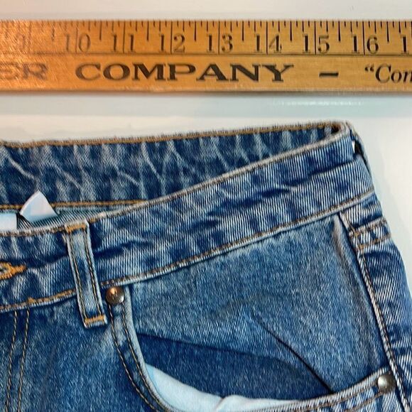 Pistola Blue Flannel Plaid Cuff Cropped Mid Rise Wash Jeans Size 27 - Picture 10 of 11